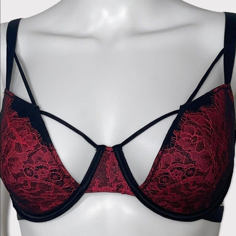 Victoria’s Secret strapped lacy lined Demi sexy red Bra.